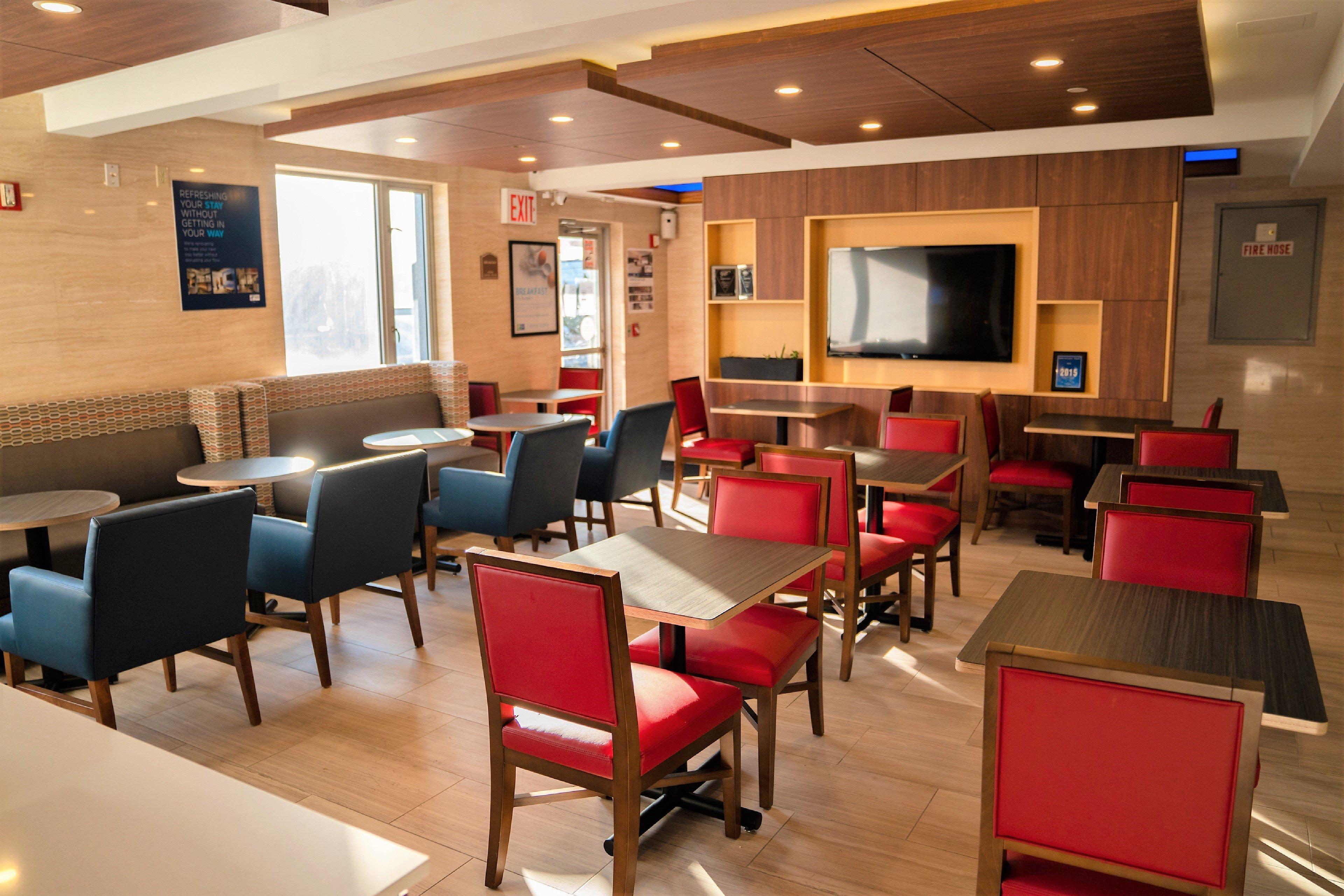 Holiday Inn Express Maspeth By Ihg New York Ngoại thất bức ảnh
