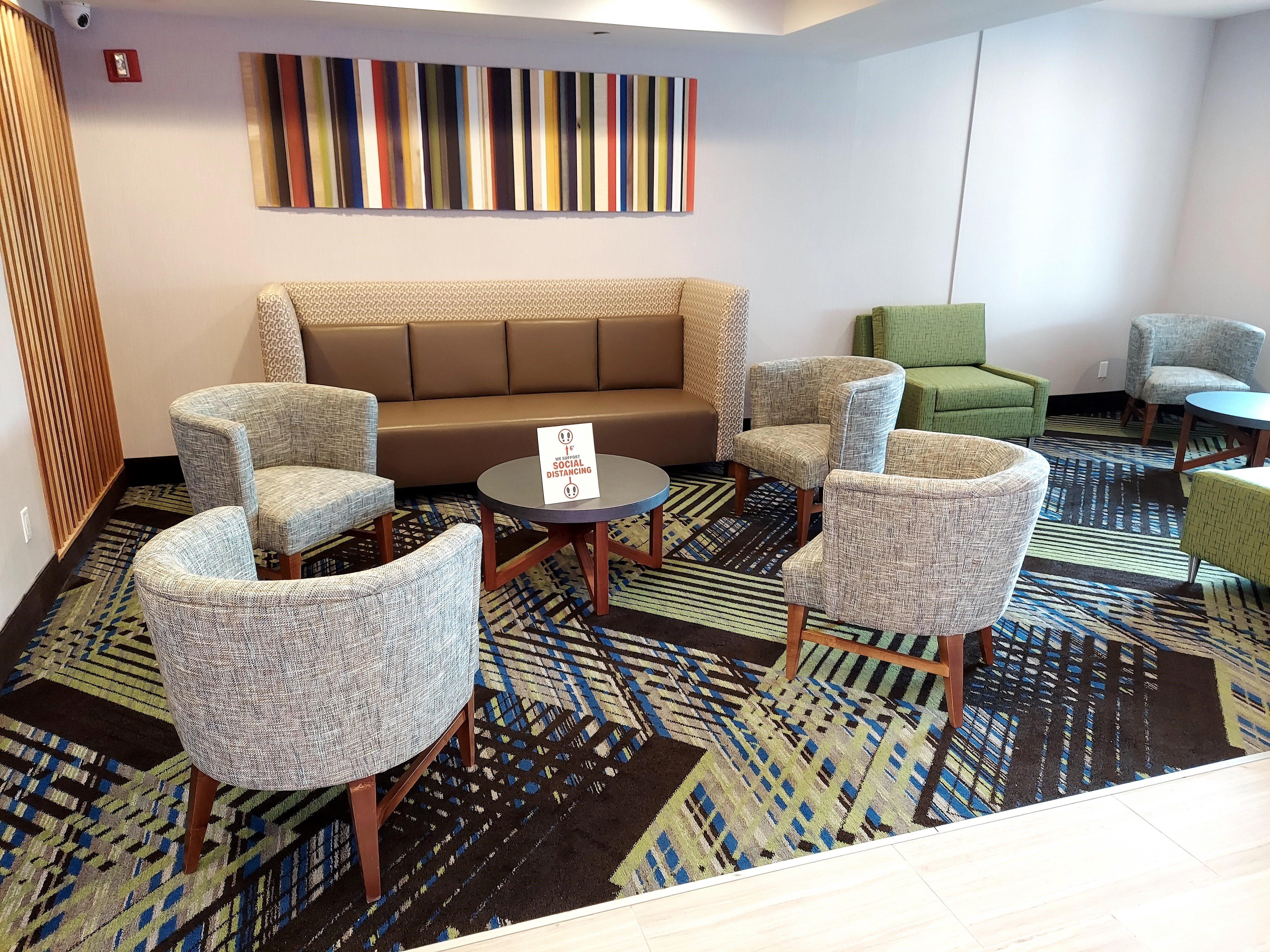 Holiday Inn Express Maspeth By Ihg New York Ngoại thất bức ảnh