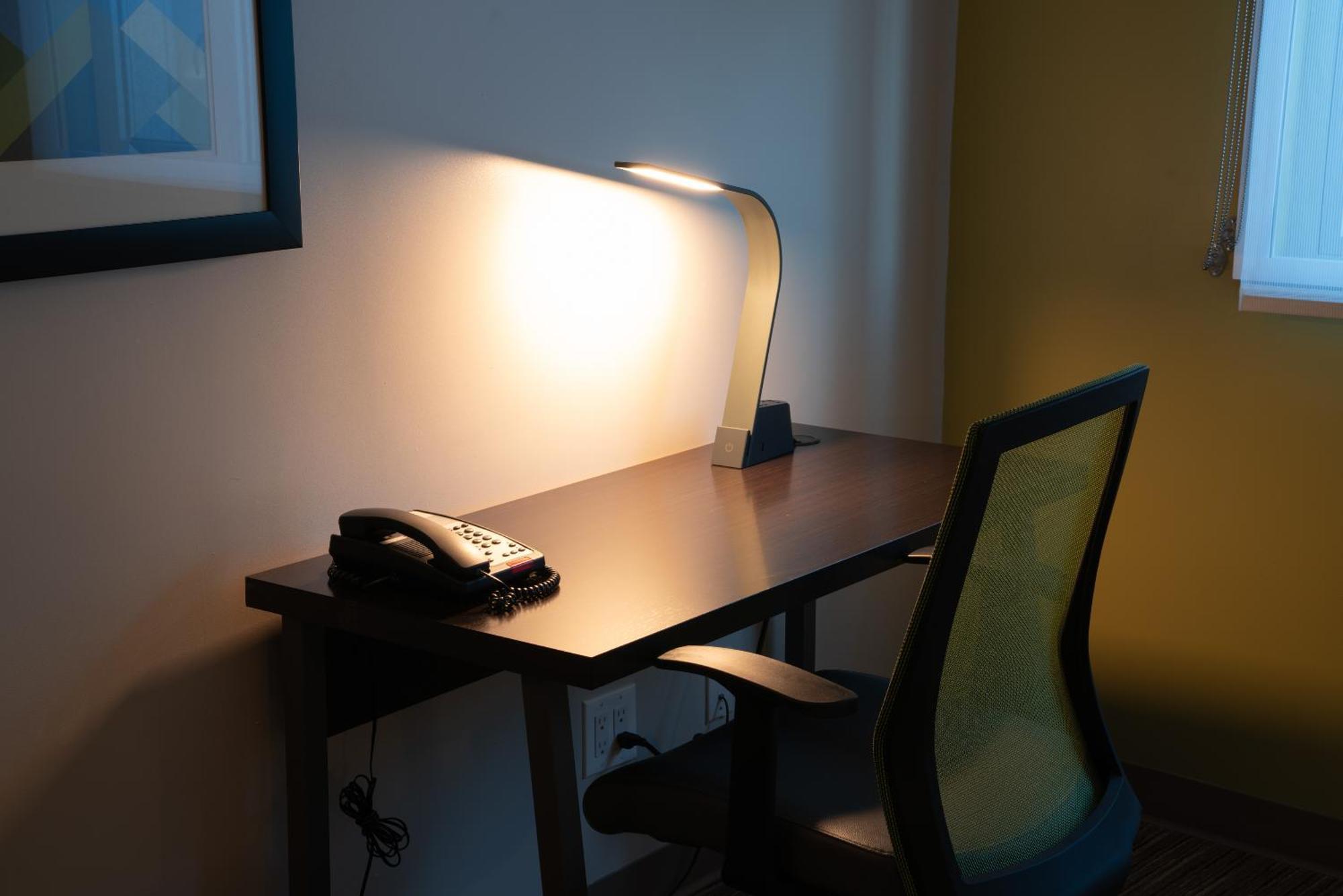 Holiday Inn Express Maspeth By Ihg New York Ngoại thất bức ảnh