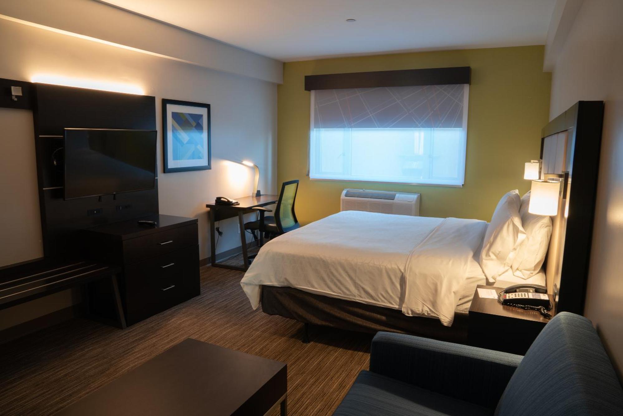 Holiday Inn Express Maspeth By Ihg New York Ngoại thất bức ảnh